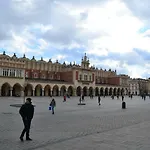 Romeo & Julia Luxury Apartments- Walking Distance To Main Square