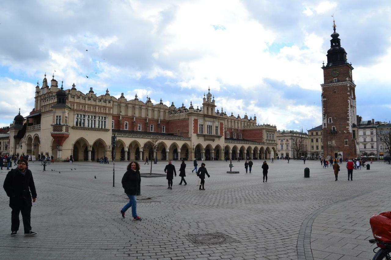 Romeo & Julia Luxury Apartments- Walking Distance To Main Square Apartment *